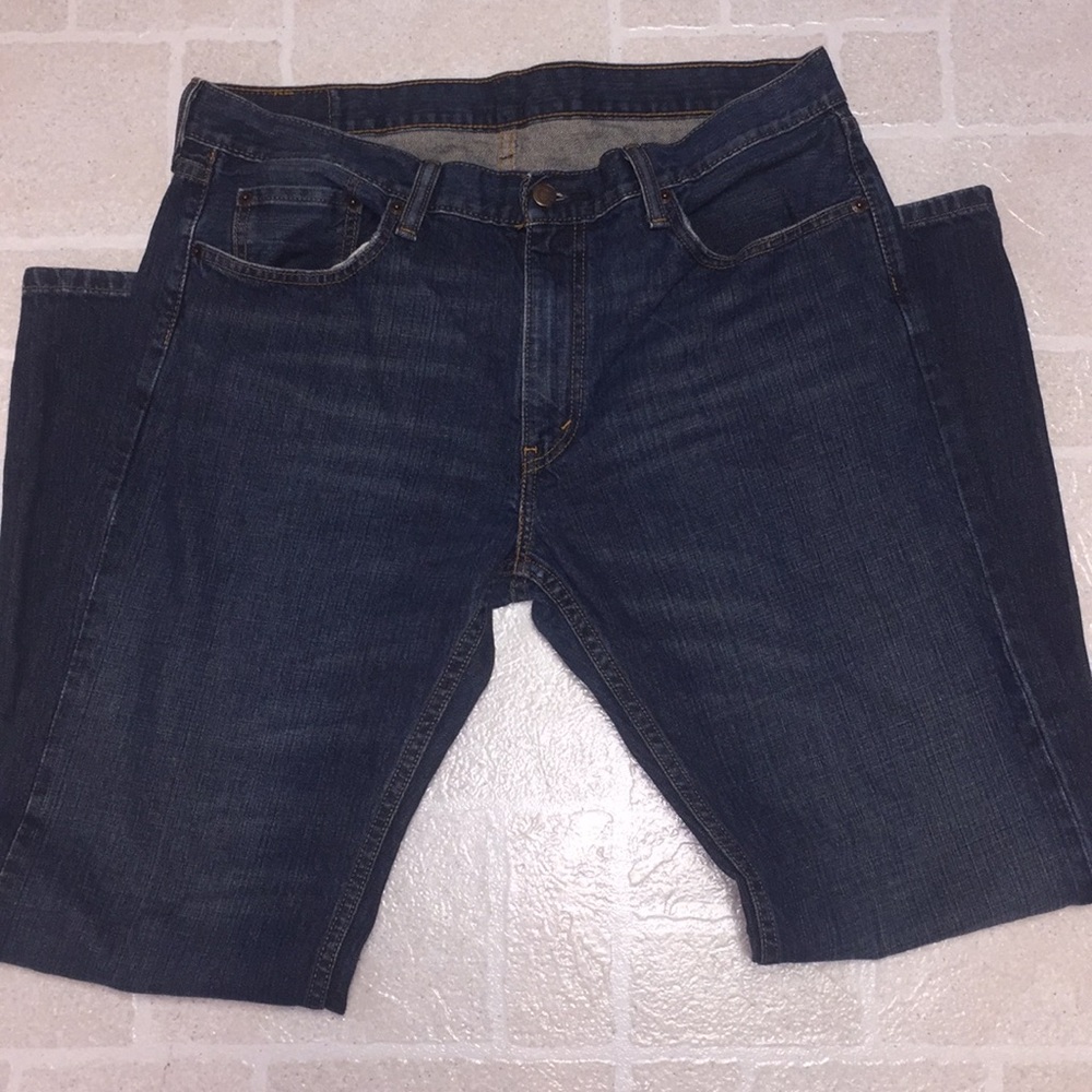 Levi’s relaxed fit straight leg Men’s size 36 x 32